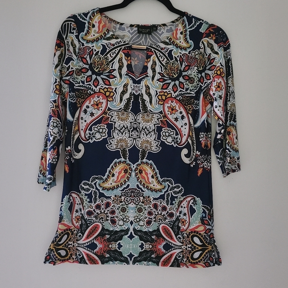 LA VANYA 3/4 sleeves top